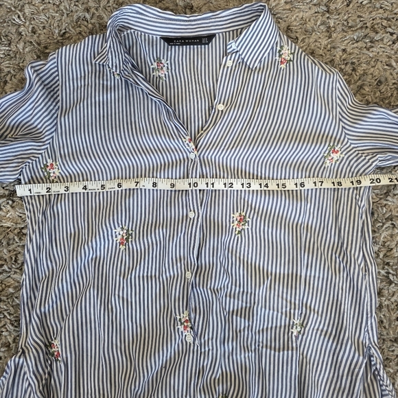 Zara Blue and White Striped Blouse with Floral Embroidery Size Medium - Picture 5 of 8